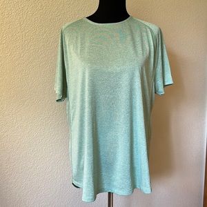 🌞NWOT all in motion workout top